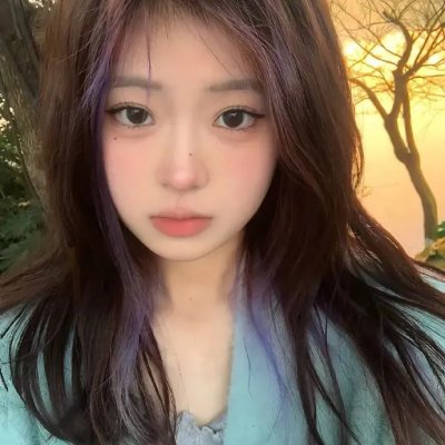 女孩的钓鱼慢活